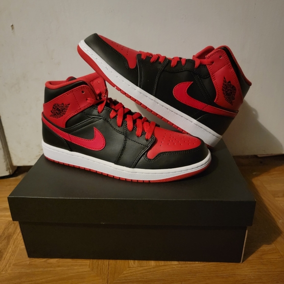 Jordan 1 mid Alternate Bred main image 5
